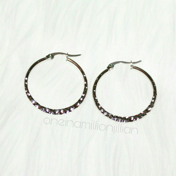Stainless Steel Hammered Texture Hoop Earrings - Picture 2 of 4